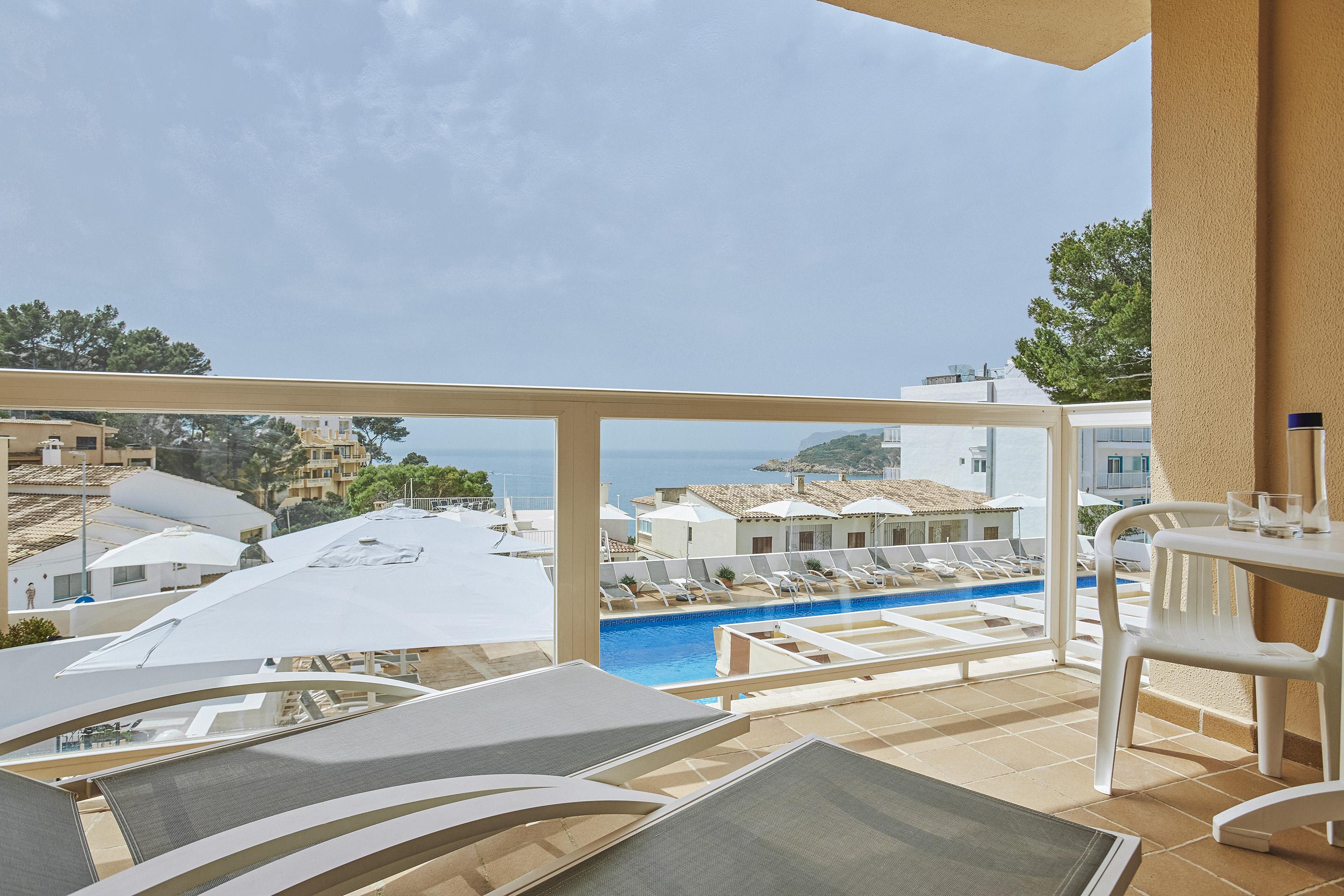 Universal Aparthotel Don Camilo Sant Elm Kültér fotó