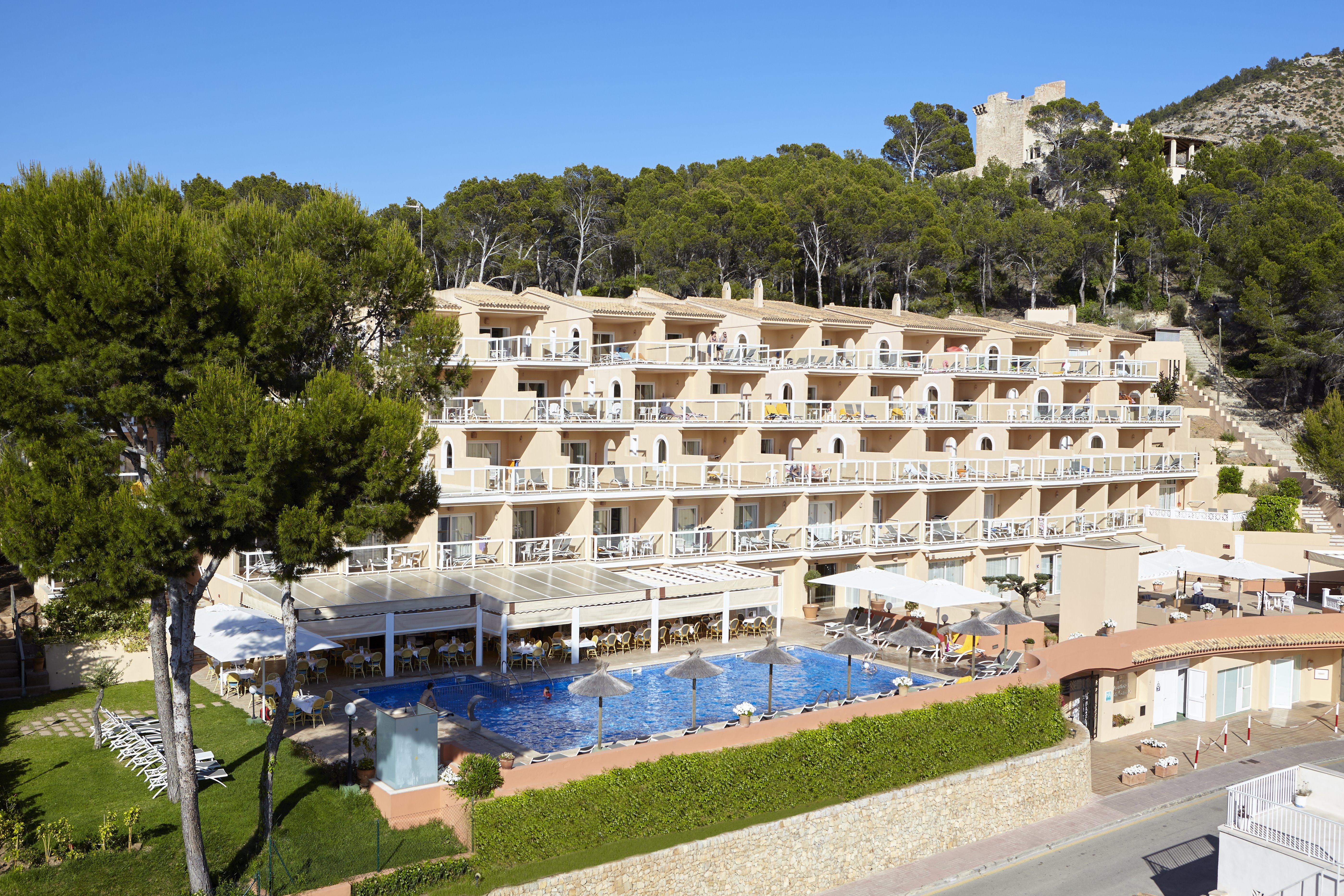 Universal Aparthotel Don Camilo Sant Elm Kültér fotó