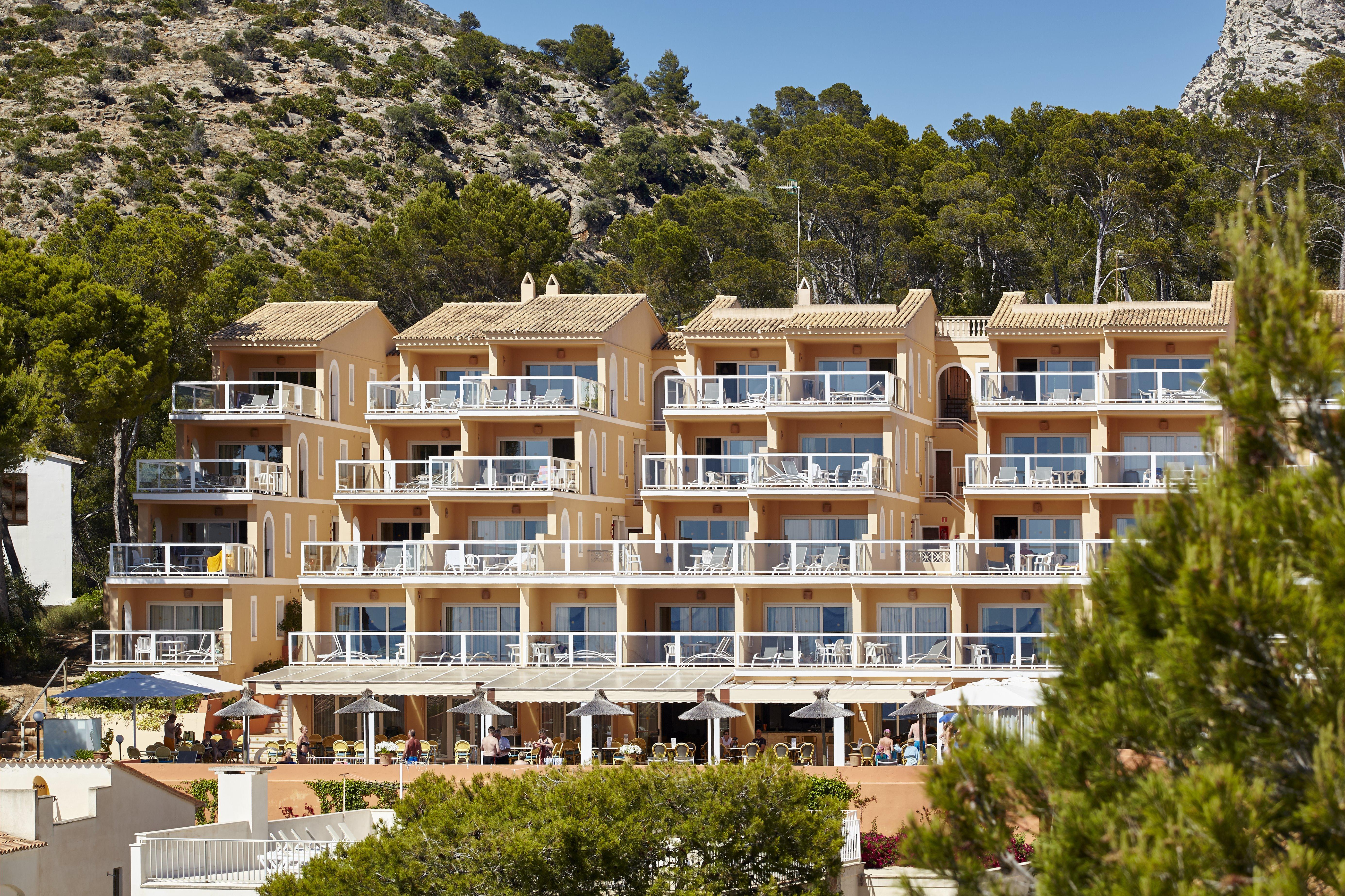 Universal Aparthotel Don Camilo Sant Elm Kültér fotó