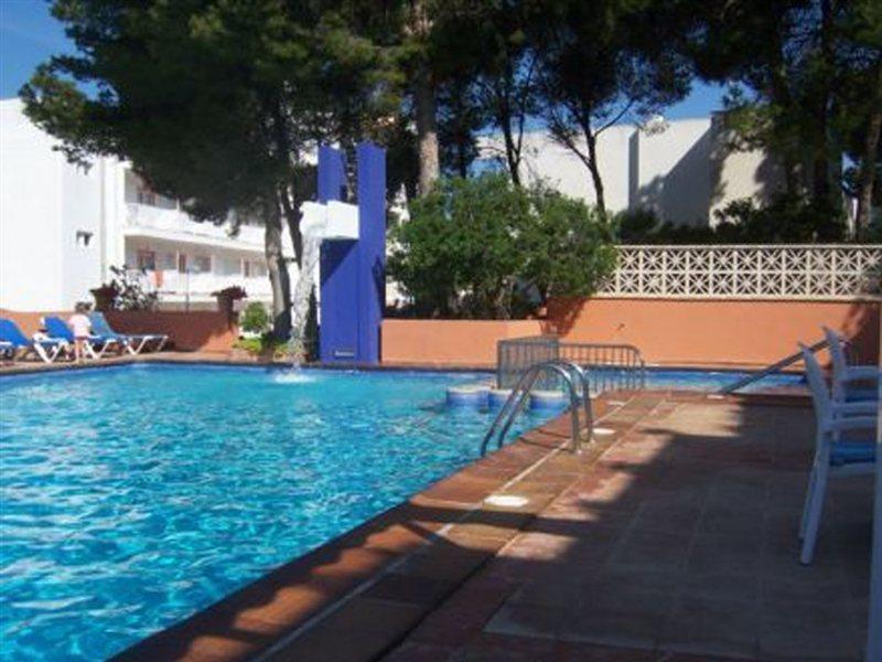 Universal Aparthotel Don Camilo Sant Elm Kültér fotó